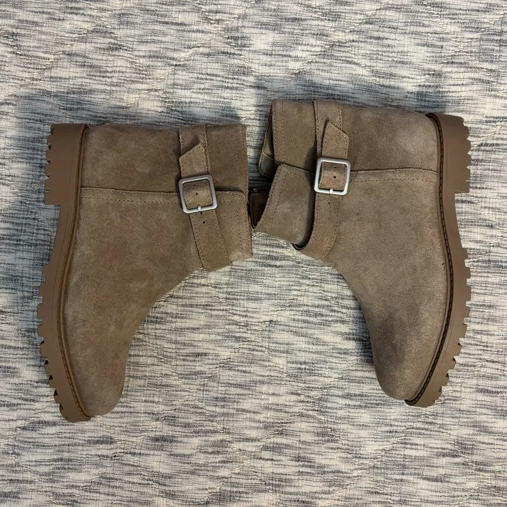 NWOT GB Girls Ankle Booties Sz 1M | GB Girls Fall Booties | Ankle Boots -